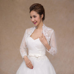 [In Store] Lace bridal jacket - Simpal Boutique