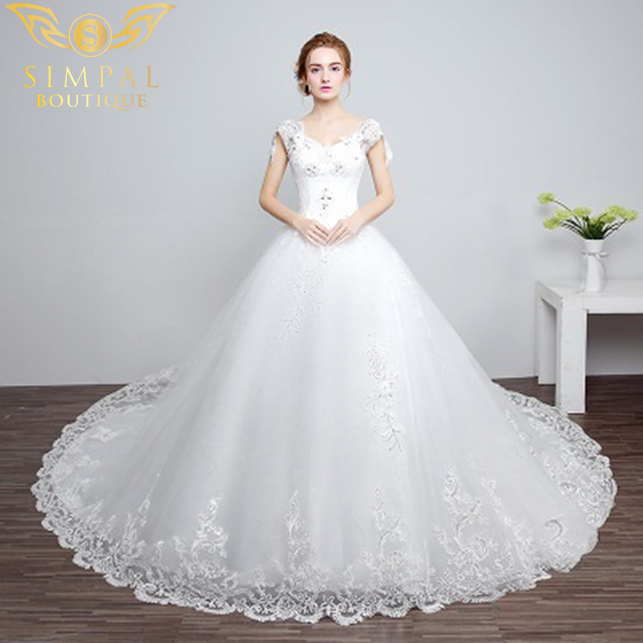 In Store Princess trailing new lace strap wedding dress